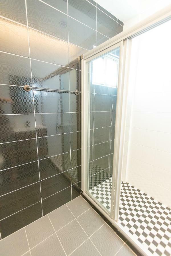 Wow Haha Foodie House Tainan Exterior photo